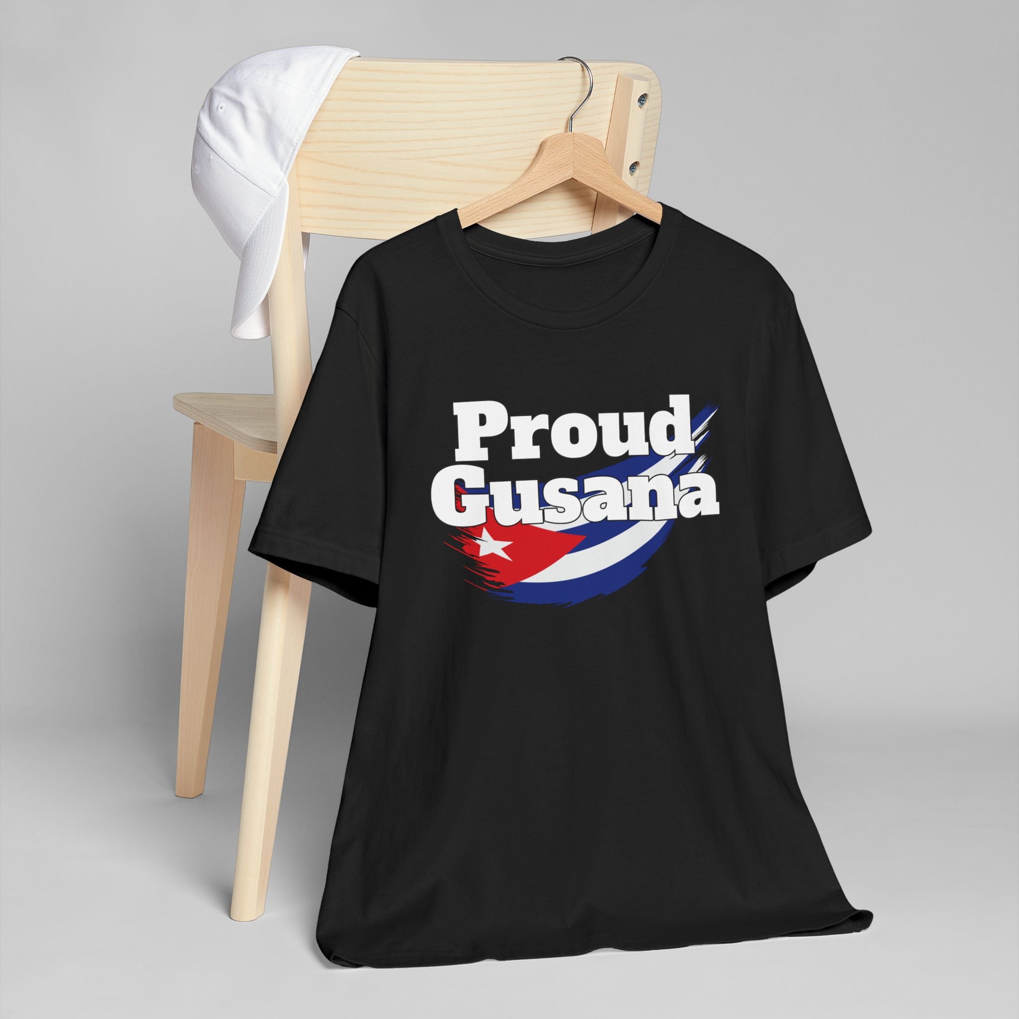 "Proud Gusana" T-Shirt para Mujer | Appeal Cubano
